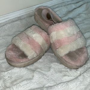 Fuzz'n Slipper Slides - Koolaburra by Ugg